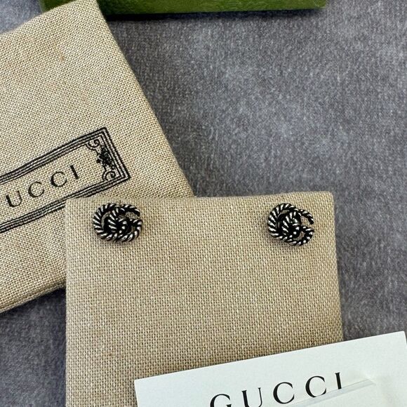 Gucci Gg Torchon Marmont Stud Earrings Aged Silver - Picture 6 of 8